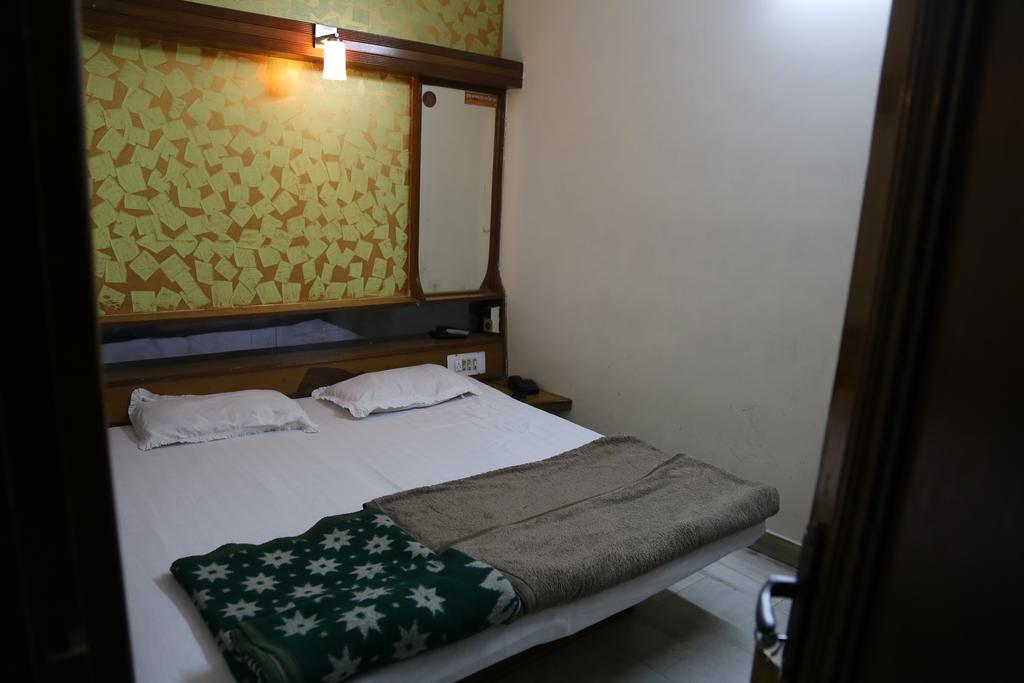 Yes Please Guest House نيودلهي المظهر الخارجي الصورة