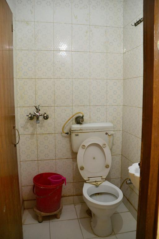 Yes Please Guest House نيودلهي الغرفة الصورة
